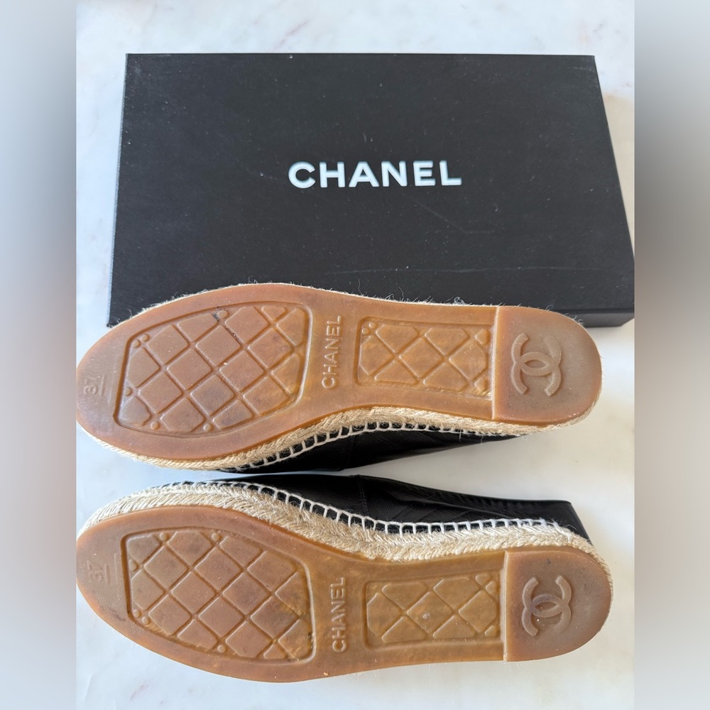 Authentic CHANEL Black Leather Espadrilles with CC Logo - Picture 5 of 9